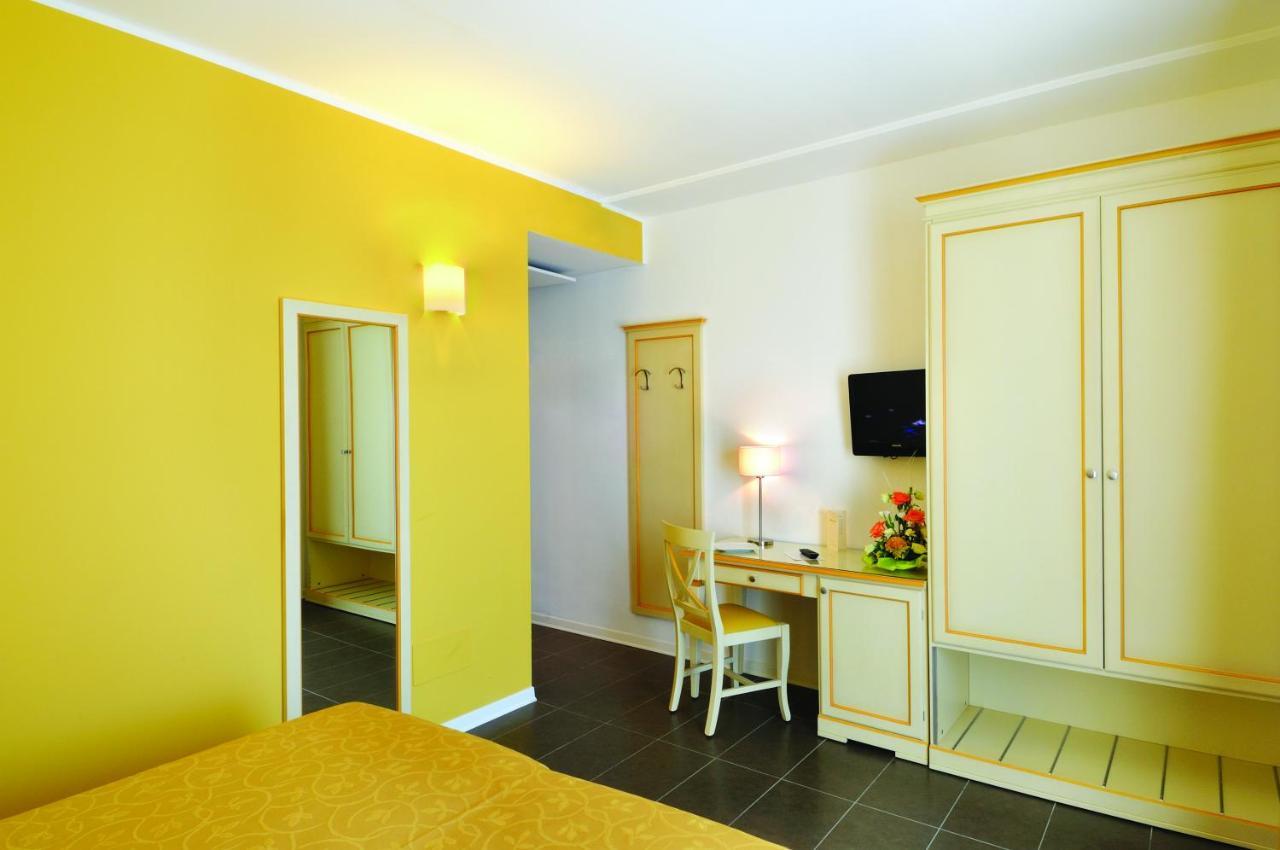 Hotel Stella Marina サン·ヴィンチェンツォ エクステリア 写真